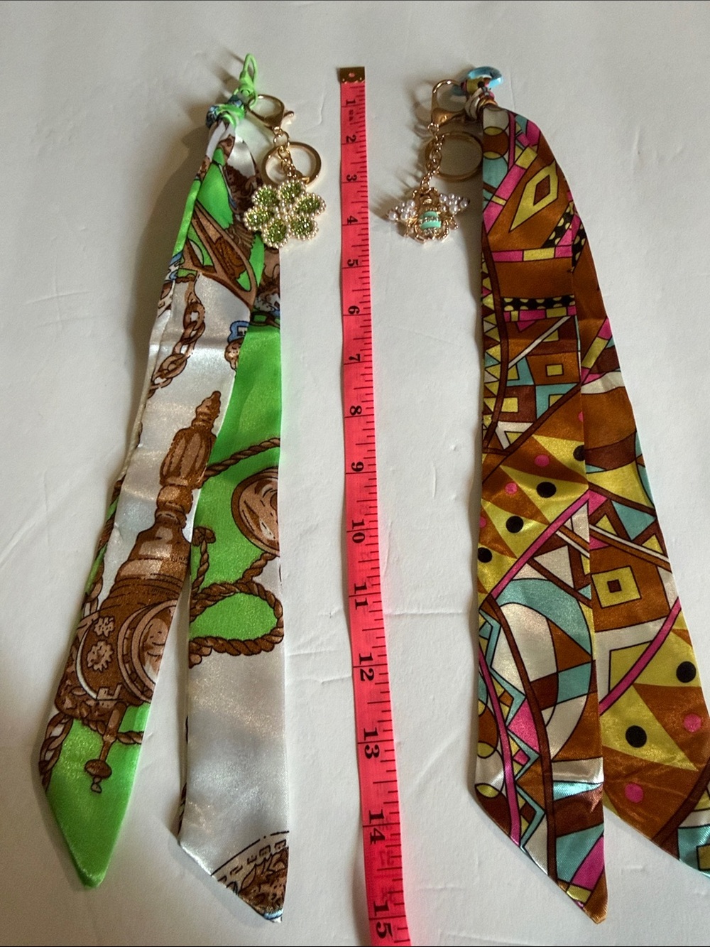 Silk-Feel Green & Multicolor Printed Scarf Key Charms